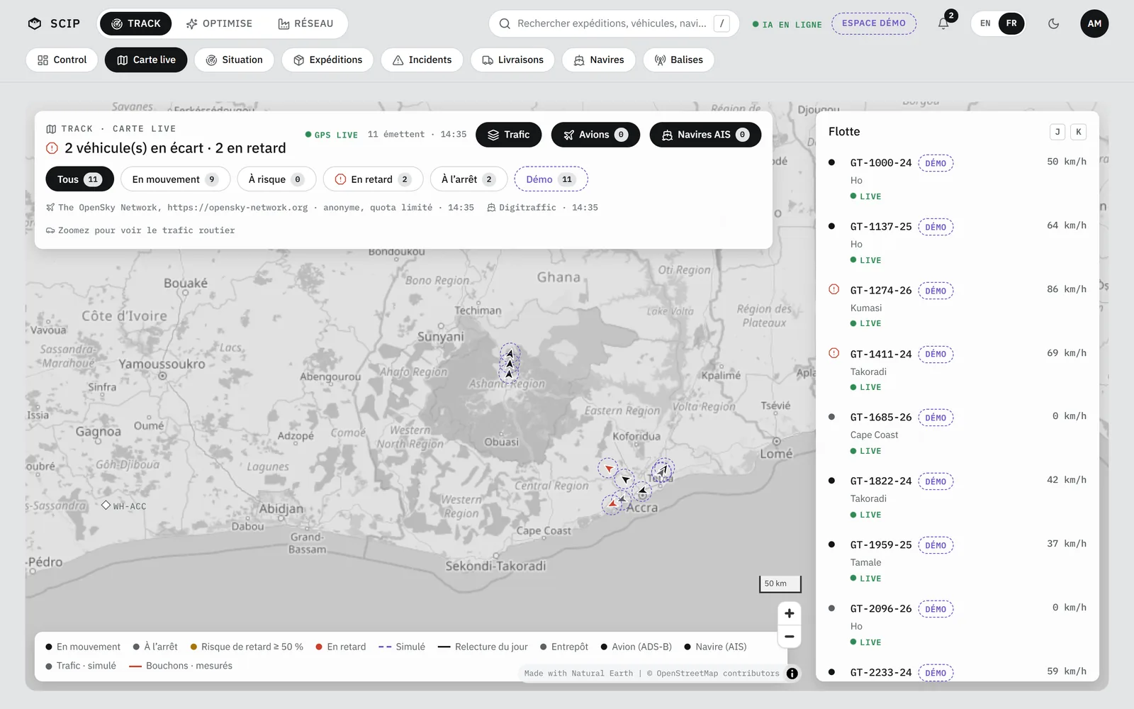 Écran Carte live de SCIP : « 2 véhicule(s) en écart · 2 en retard », onze camions de démonstration sur le Ghana, filtres Tous, En mouvement, À risque, En retard, À l'arrêt, Démo, panneau Flotte et légende.